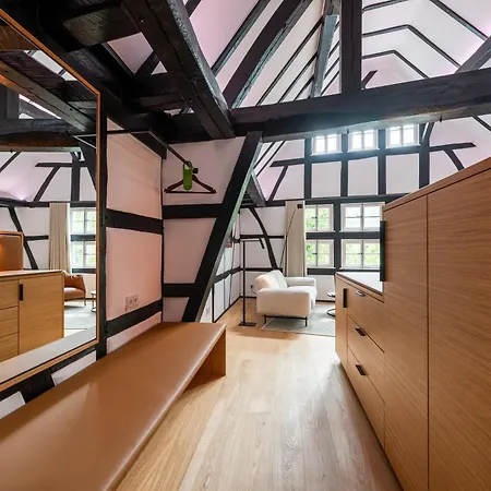 酒店 Neumuehle & 哈默尔堡