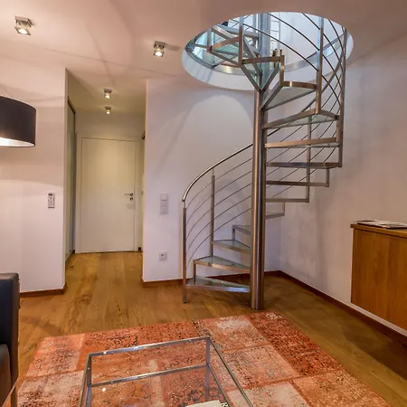 Neumuehle & Hotel 5*