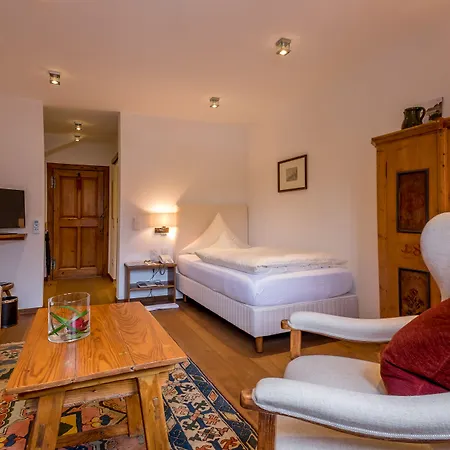 酒店 Neumuehle & 5*