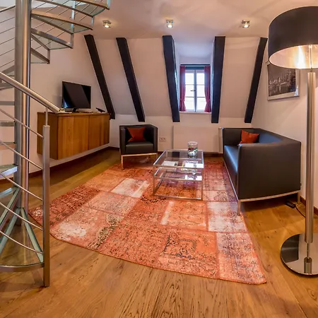 Neumuehle & Hotel 5*