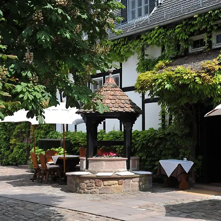 酒店 Neumuehle & 哈默尔堡