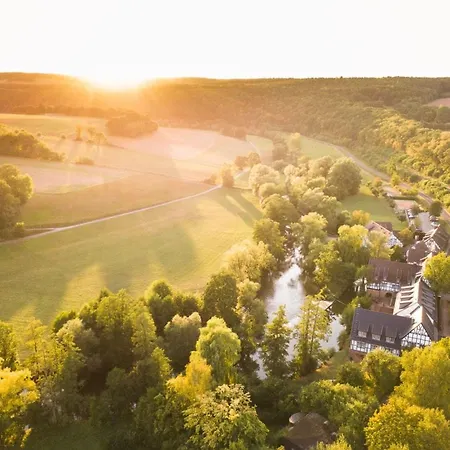 酒店 Neumuehle & 5*