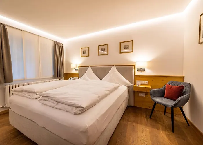 Hotel Neumuehle & 5*