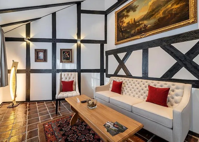 Neumuehle & Hotel 5*