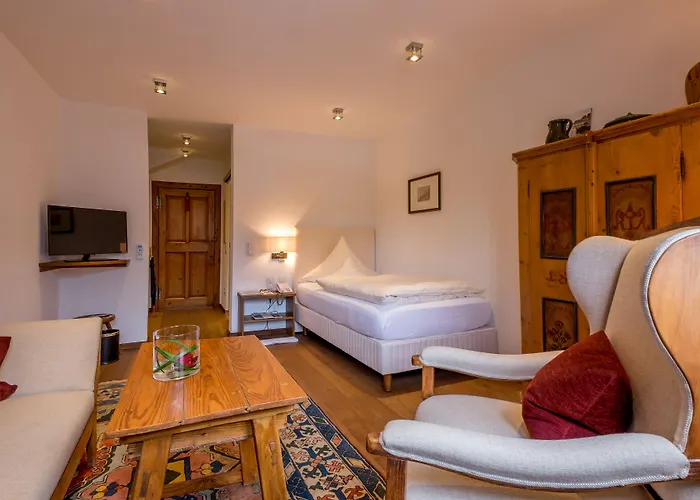 Hotel Neumuehle & 5*